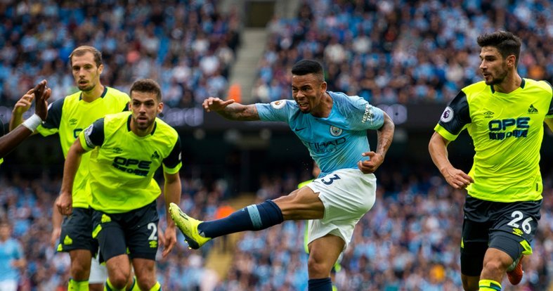 伍德曼圆梦安菲尔德：英超首秀的不可思议时刻