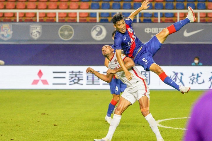 朱辰杰联赛连续首发打满全场引担忧