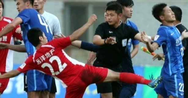 足球 | 足协公告通报申思、祁宏参与青训！ 重申“禁止从事任何与足球有关的活动”