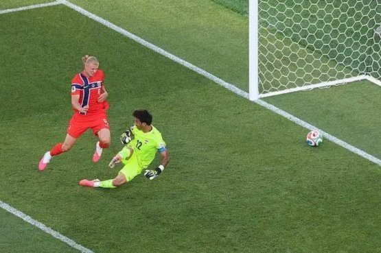 明日之星已经开始了，毕尔巴鄂对阵勒沃库森，一句话概括，身体对抗很强，没有体能速度决策踢不了球