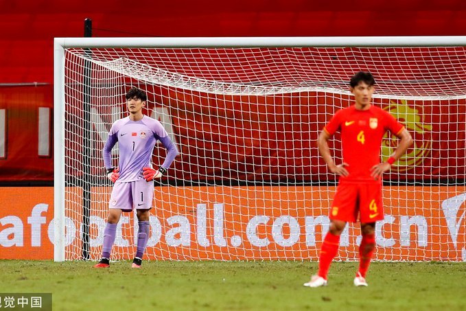 半场：朝鲜0-0中国，邵子钦头球造险，明有成中框